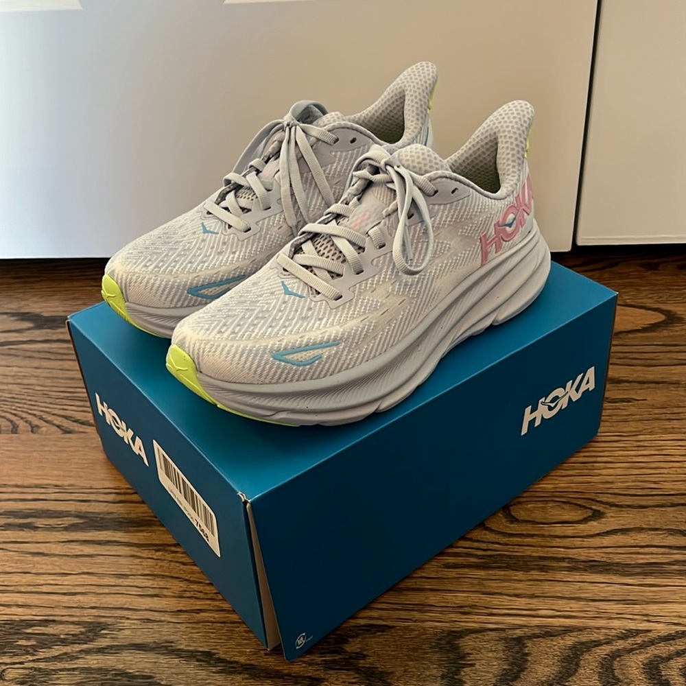 Womens Hoka Clifton 9, very gently used, light blue-grey, size 7